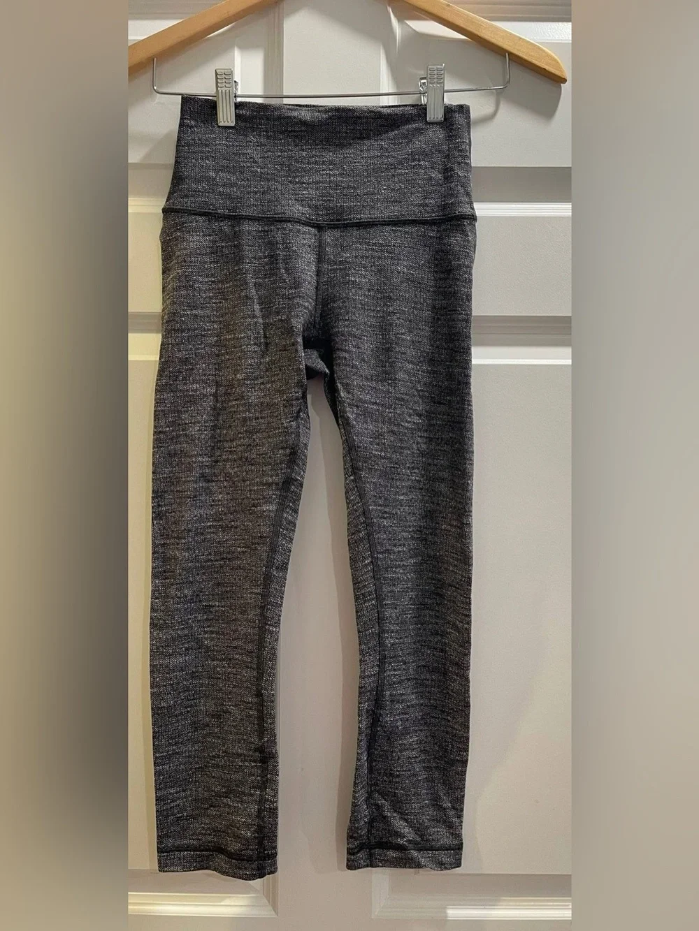 Lululemon cropped leggings - 4